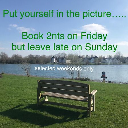 Liming Lodge - Lakeside Home In The Cotswolds South Cerney Eksteriør billede