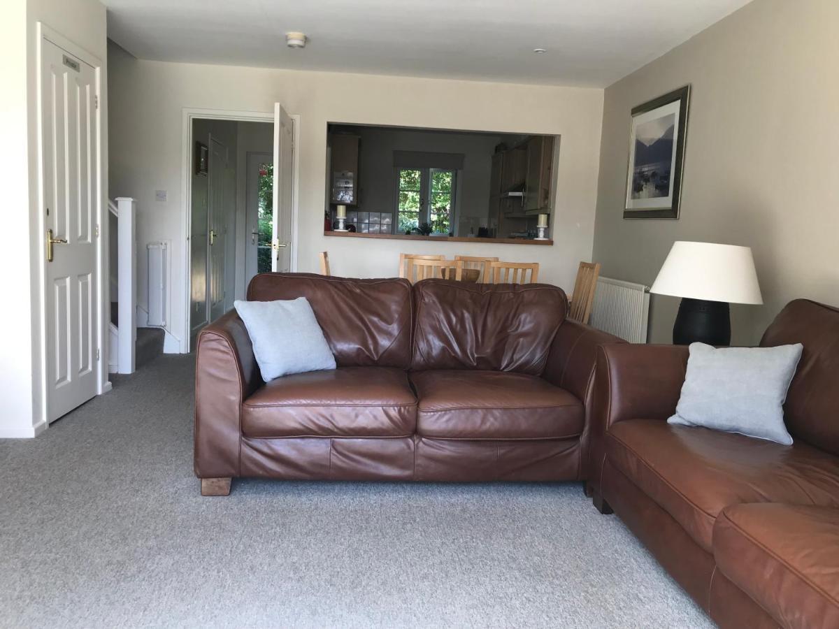 Liming Lodge - Lakeside Home In The Cotswolds South Cerney Eksteriør billede
